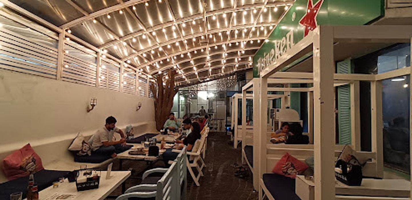 Mocha Cafe & Bar