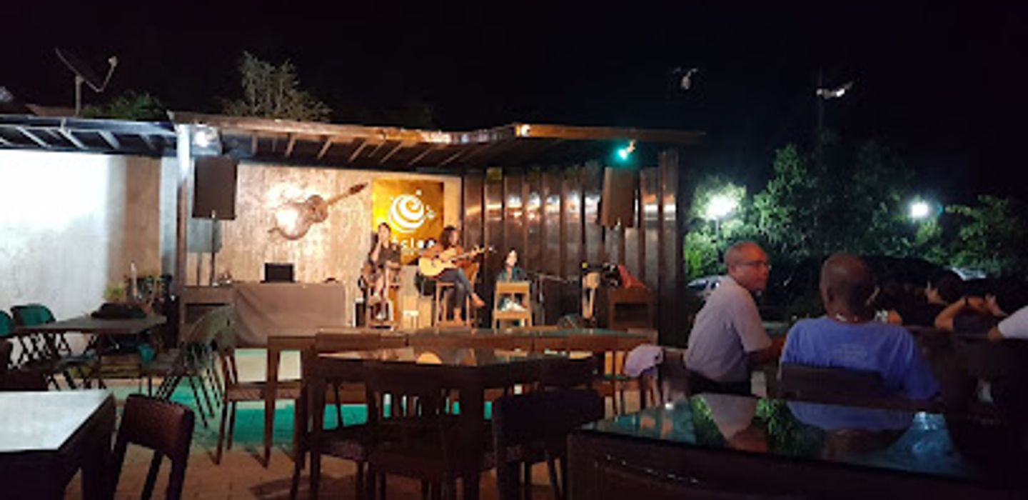 Cóclea Lounge Bar