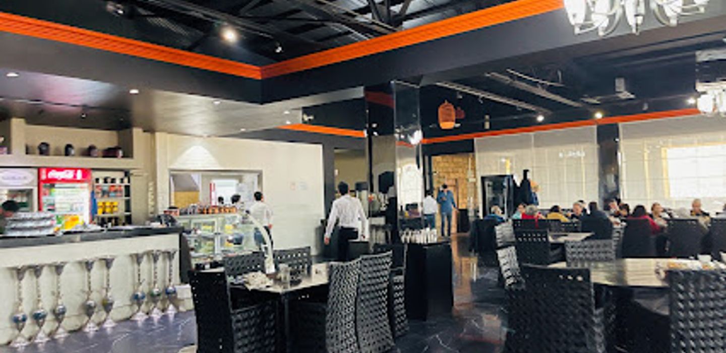 Lucky Restaurant