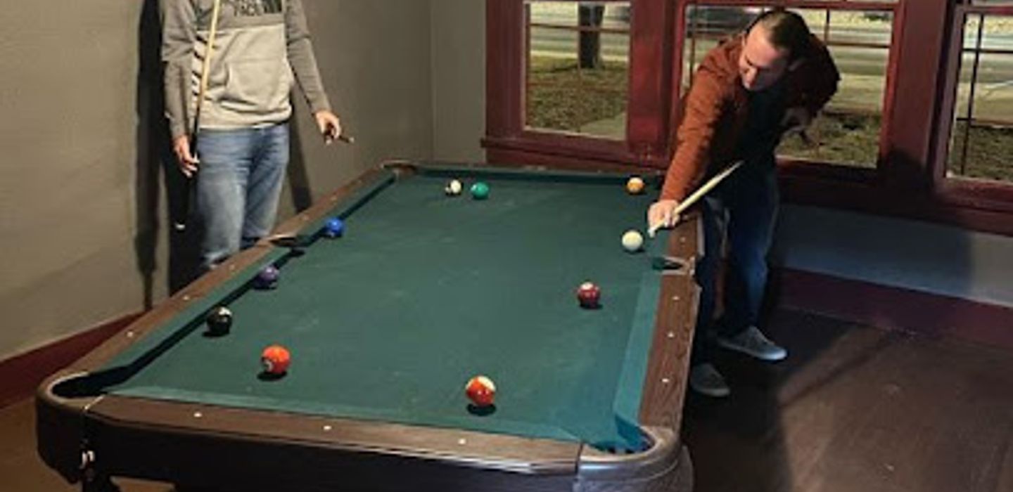 Cavemen Cigar Lounge