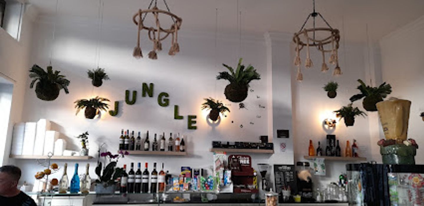 Jungle Bar