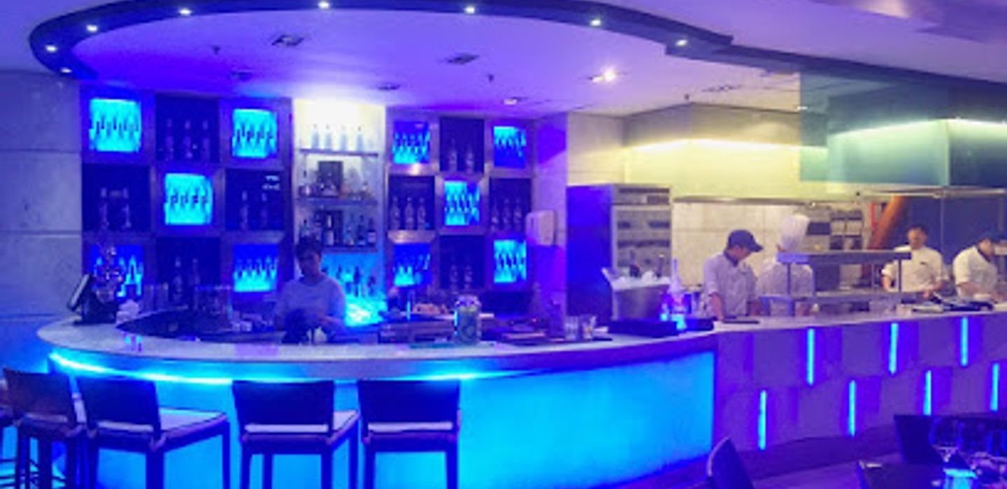 Blu Bar & Grill