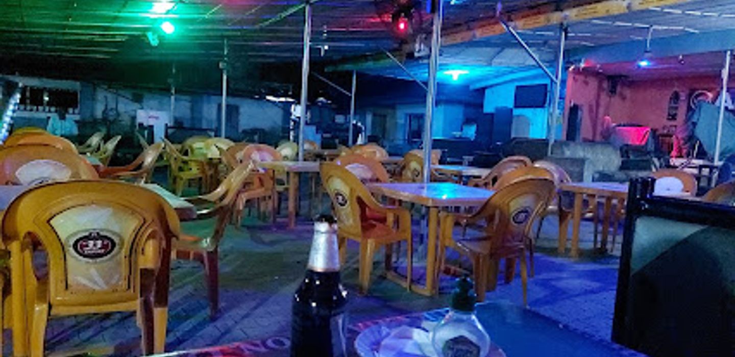 Angles Bar & Lounge