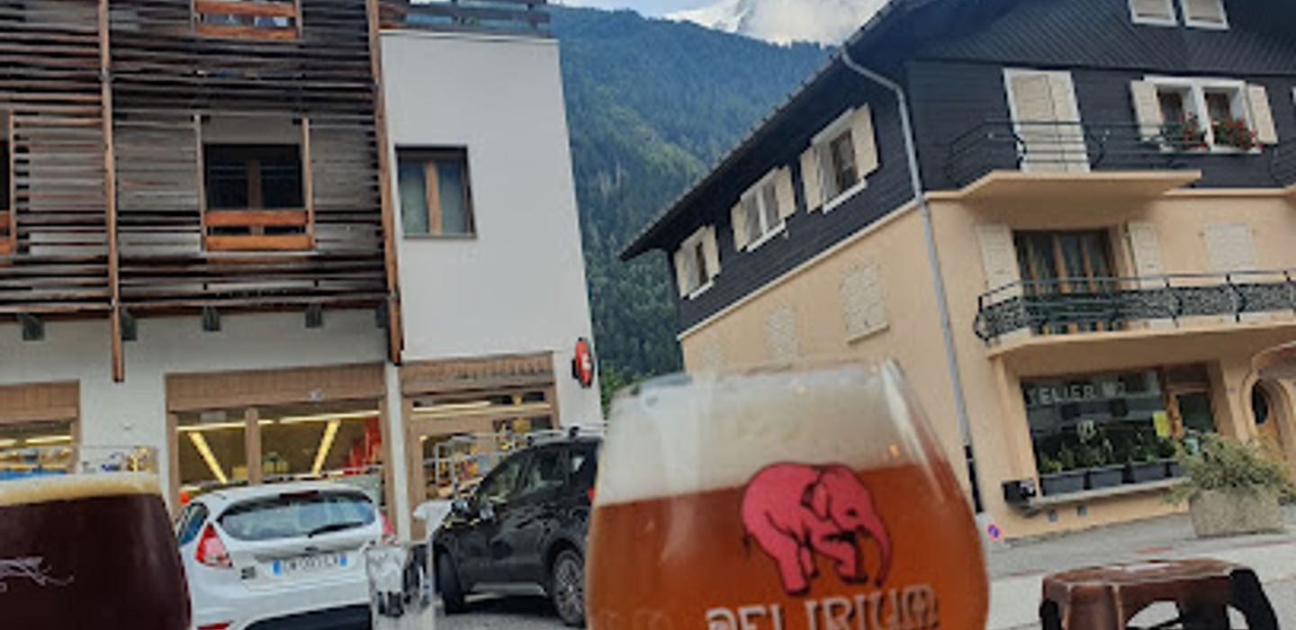 Beer O'Clock Chamonix