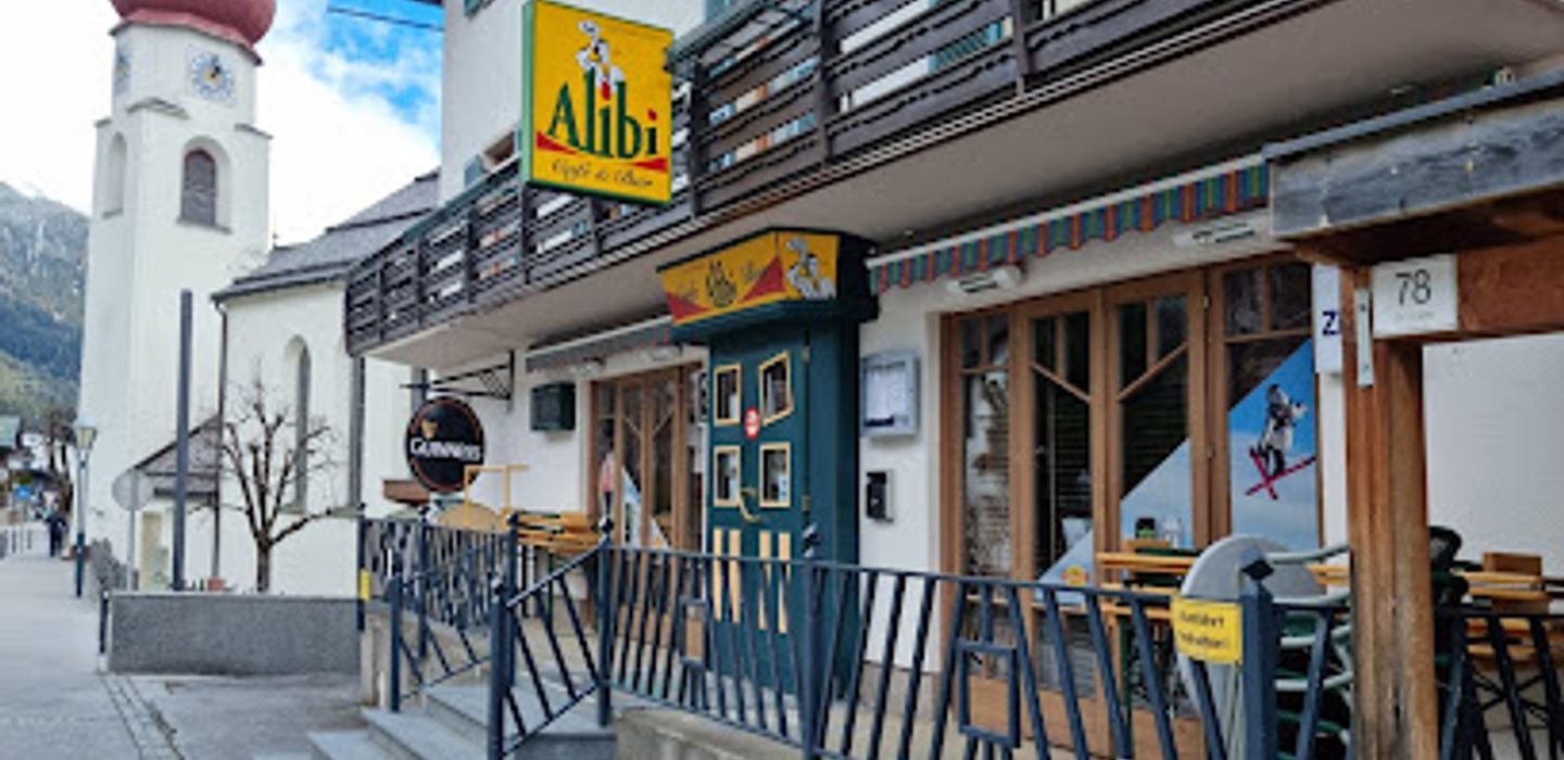 Alibi Bar