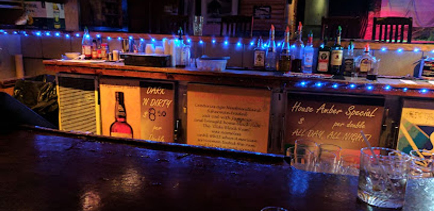 Trapper John's