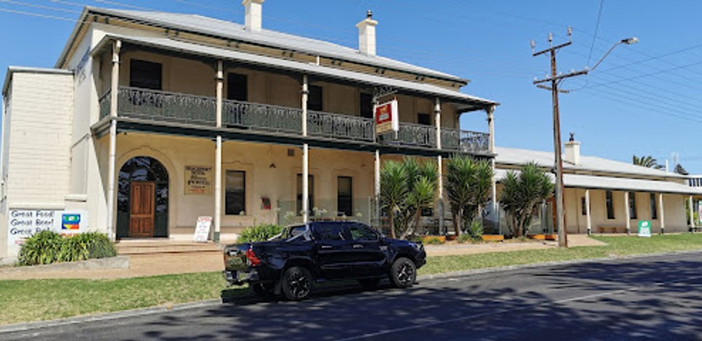 Beachport Hotel