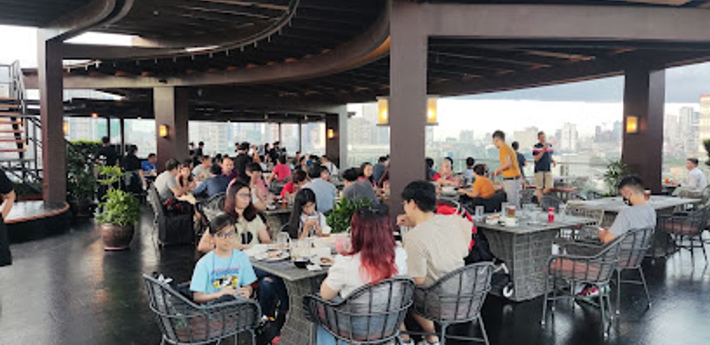 Sky Deck View Bar