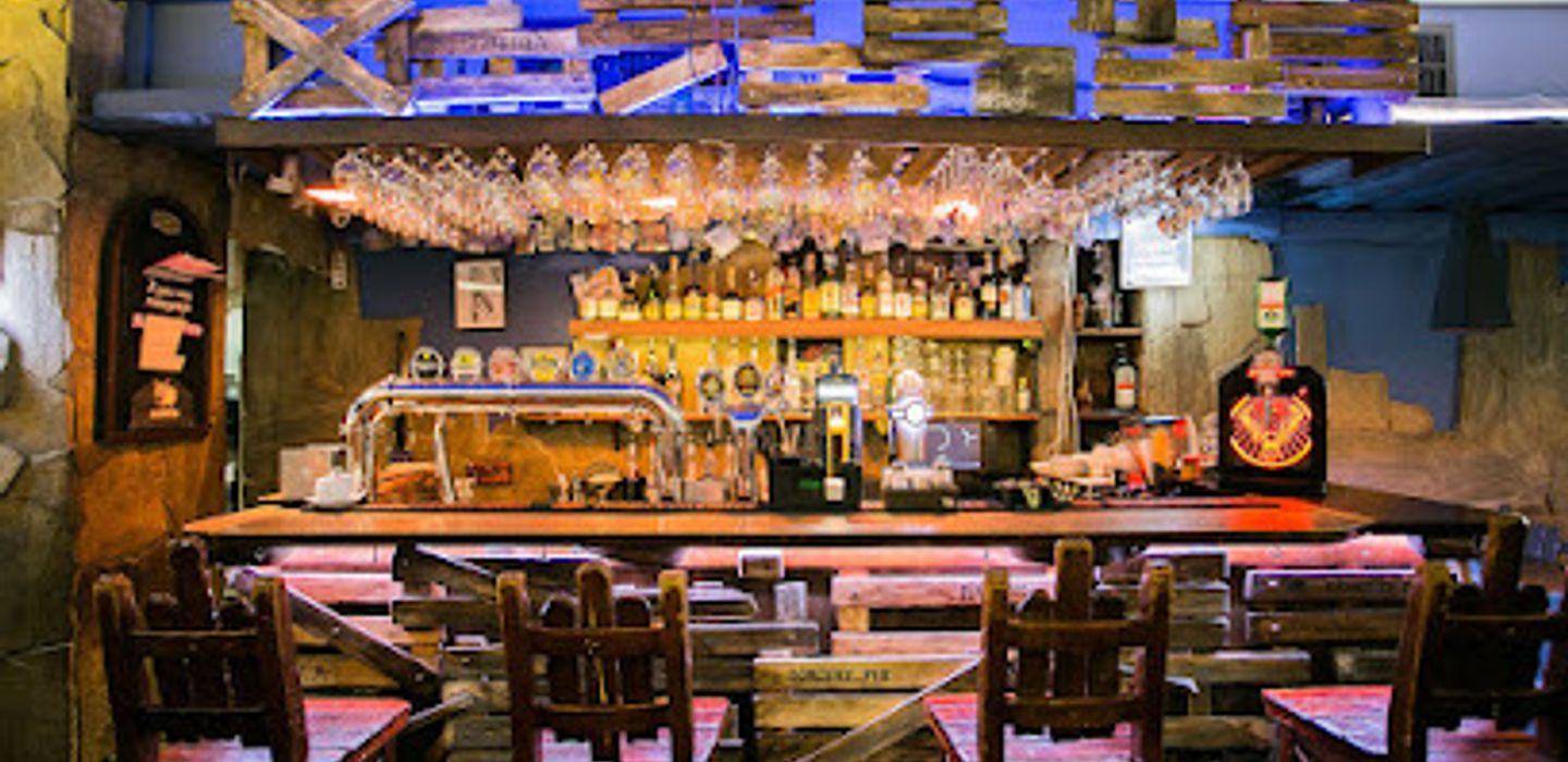 Dorothy Pub