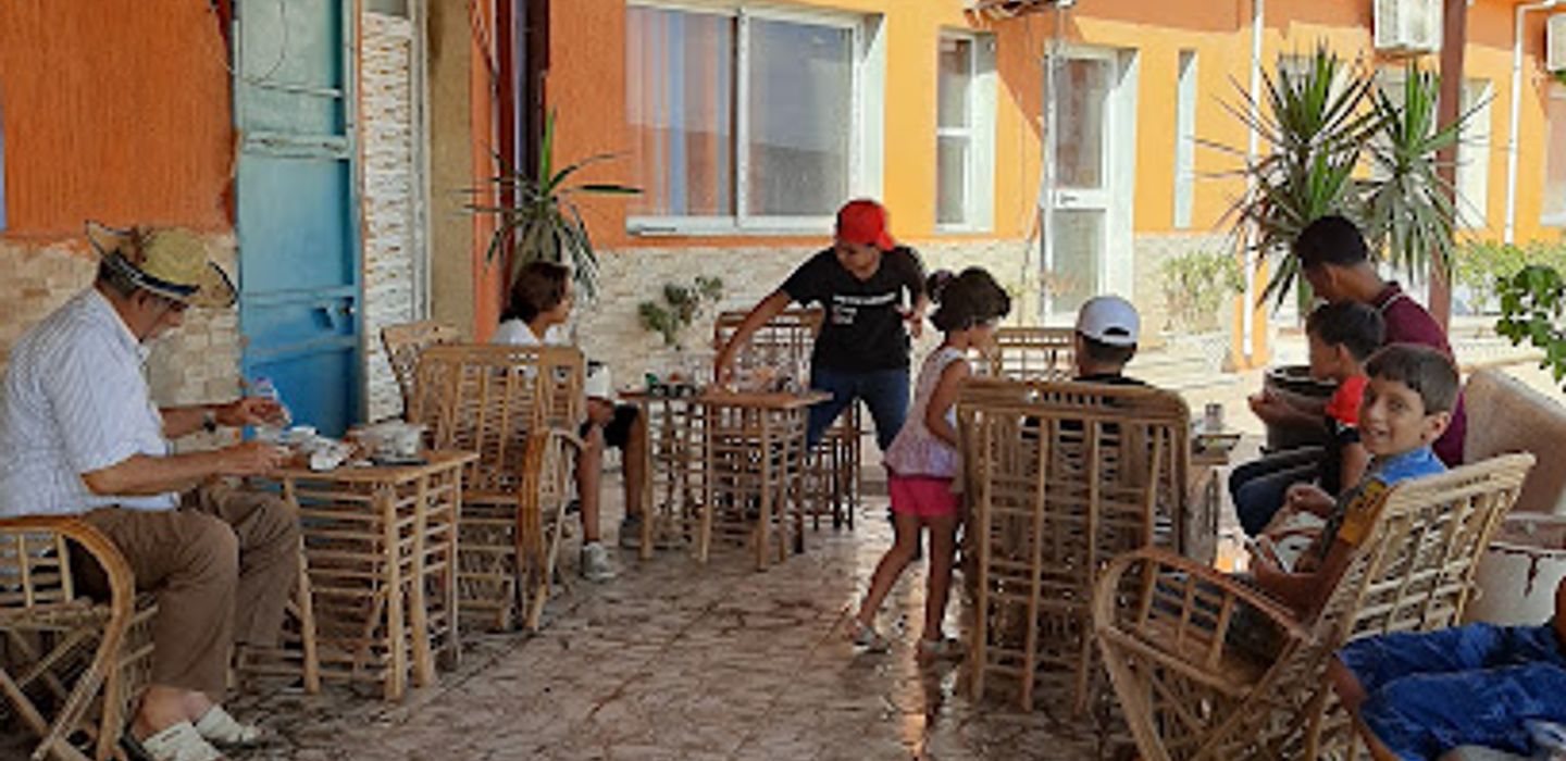 Taknis Restaurant إستراحة تاكنس