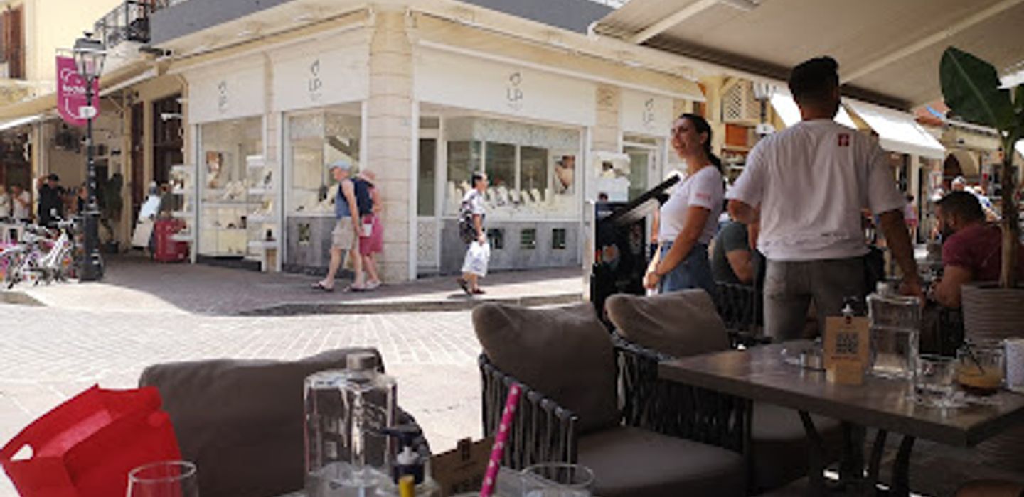 Cul de Sac - Cafe - Bar - Restaurant