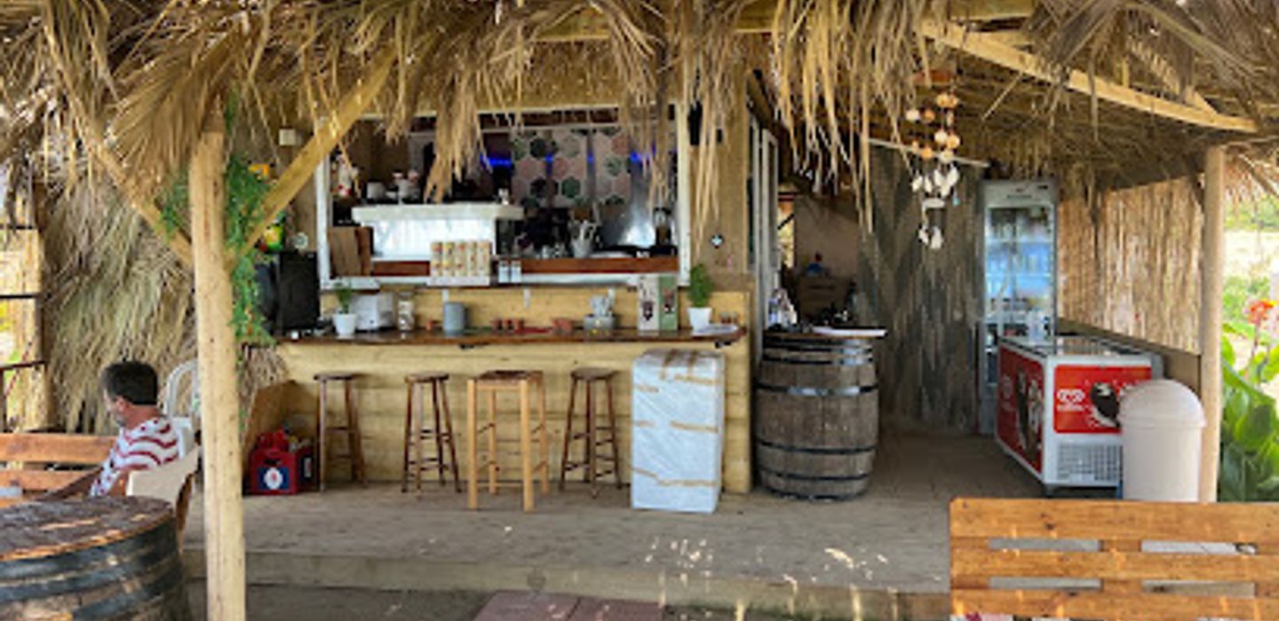 Beach Bar «Μαντώ»