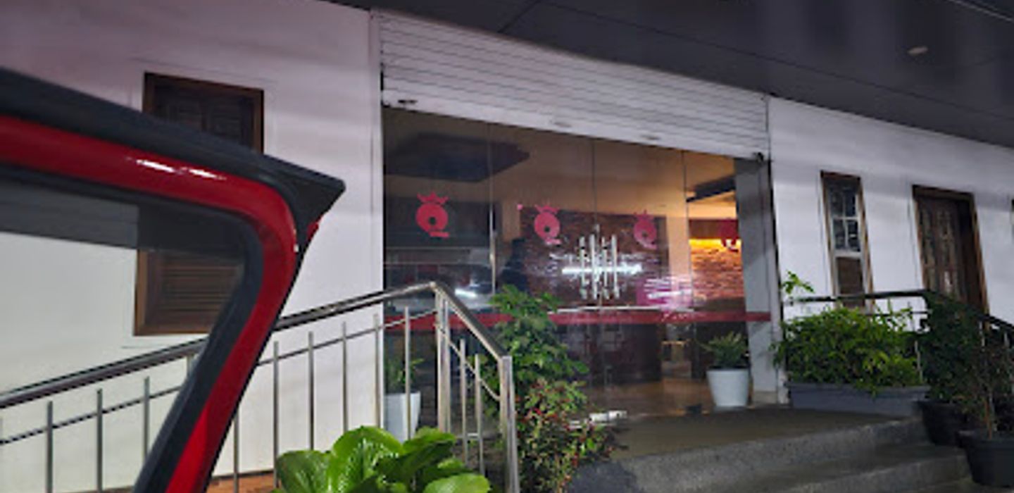 Queens Hotel