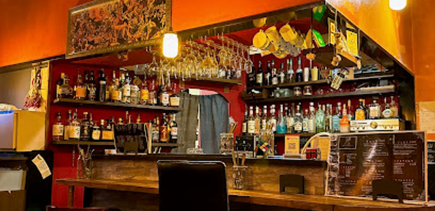 Sunny side bar サニバル