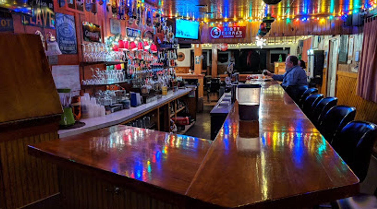 Dirty Ehrma's Cornerside Tavern