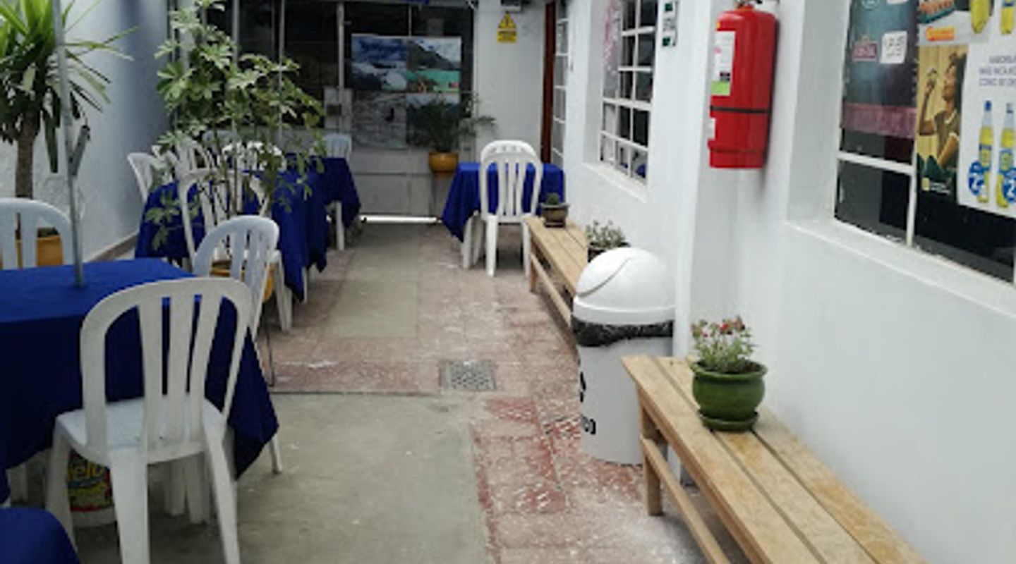 PATIO BAR
