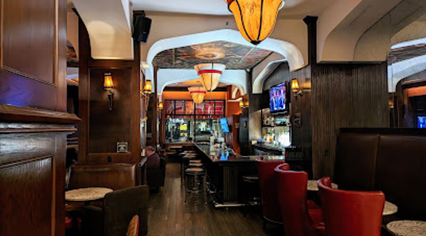 Red Piano Lounge