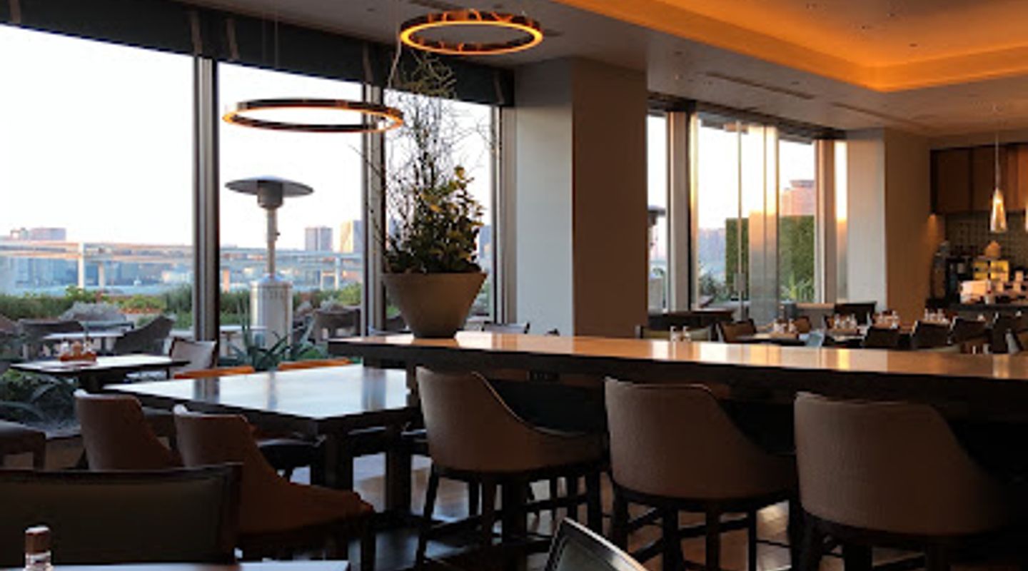Executive Lounge