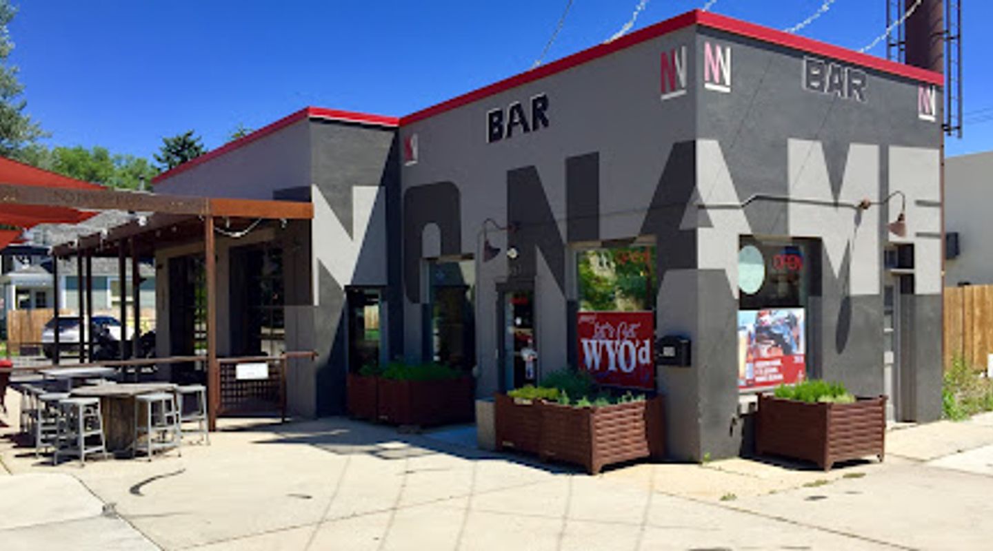 NO NAME BAR