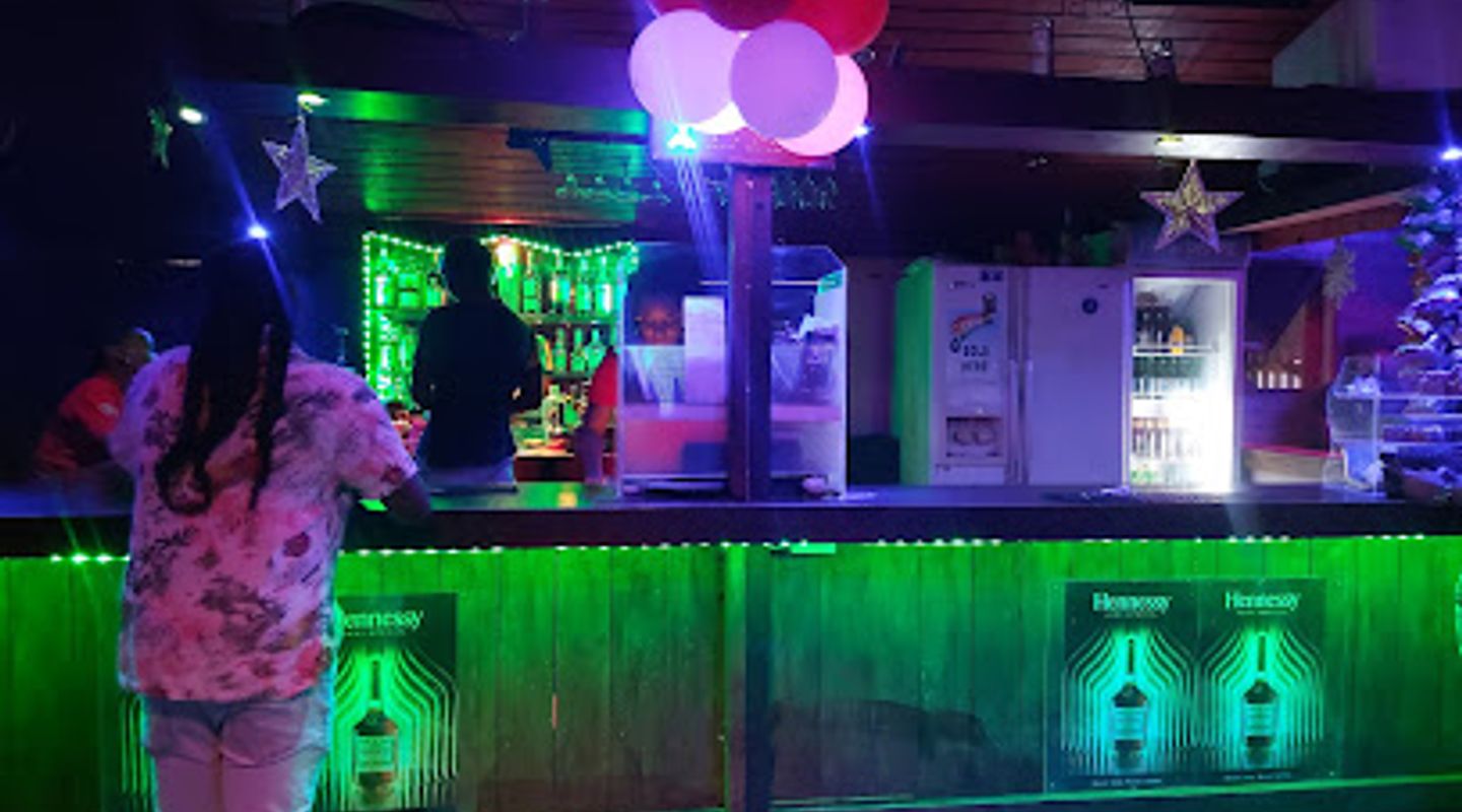 Ninelife Studio Bar and Grill