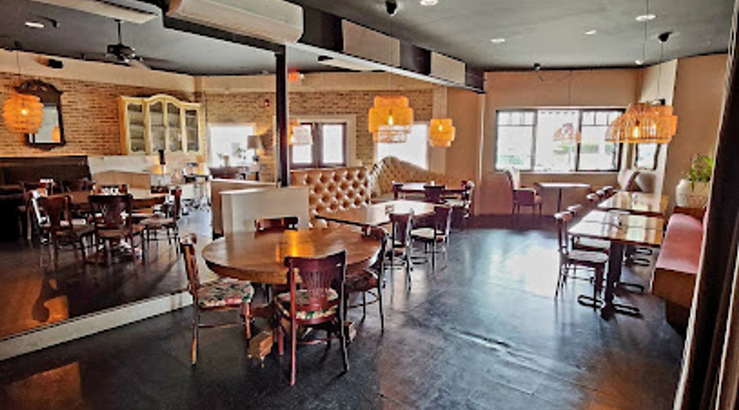 Parlor Bar & Kitchen