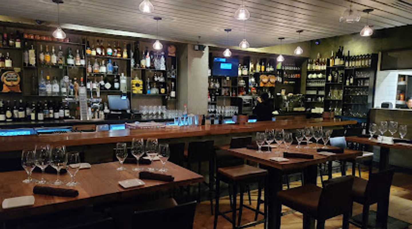 Harvest Wine Bar & Restaurant