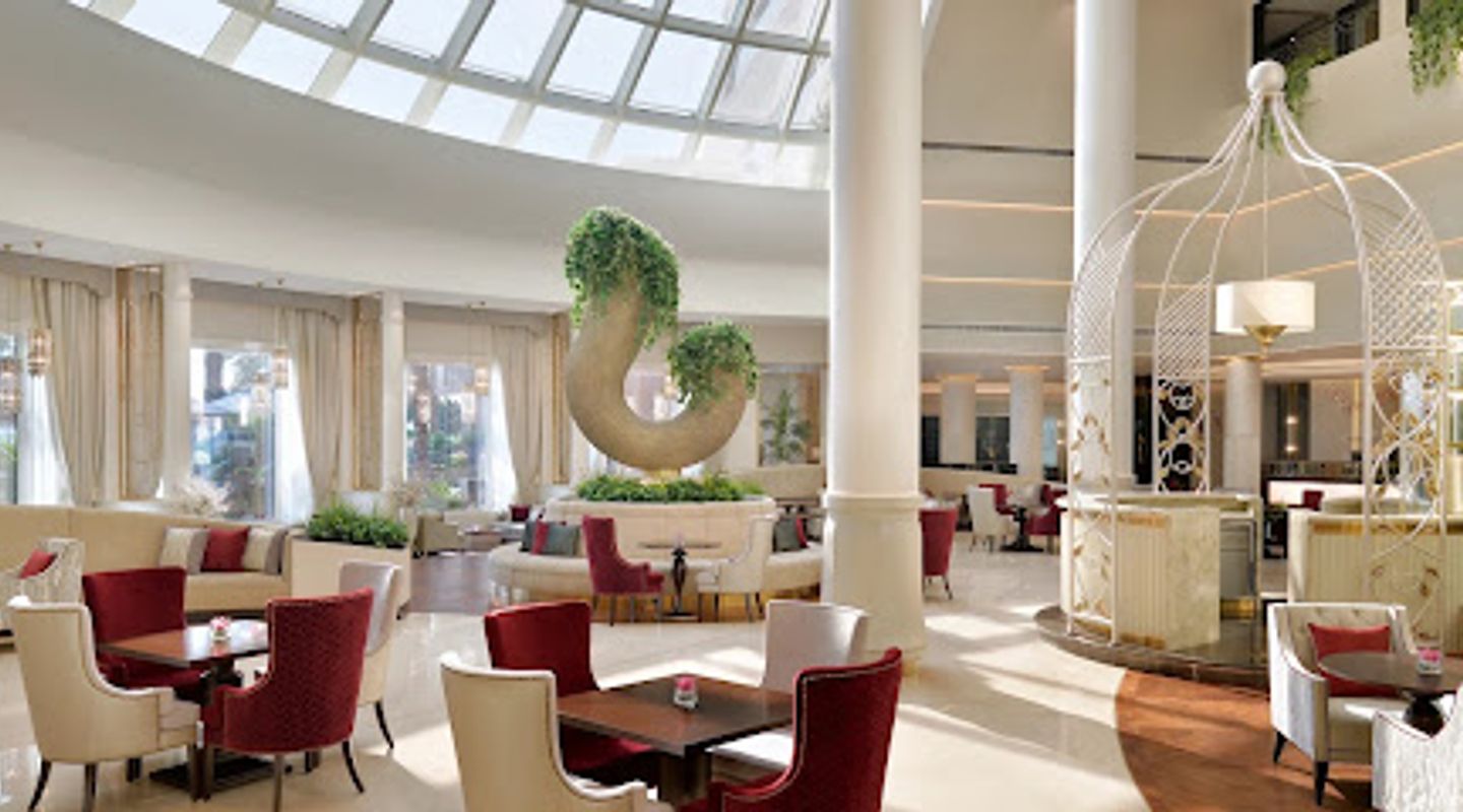 Gallery Lounge