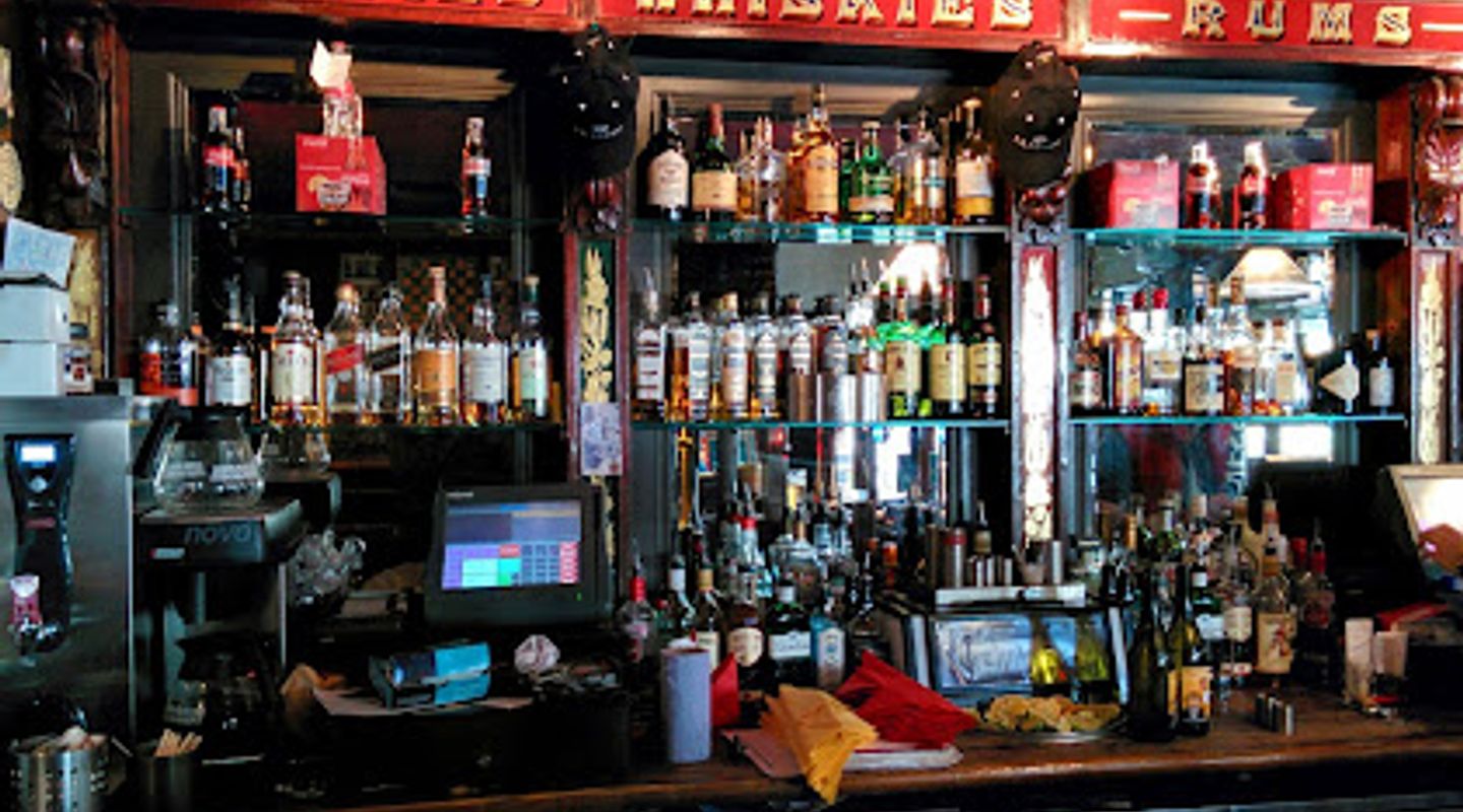 McHughs Bar & Restaurant