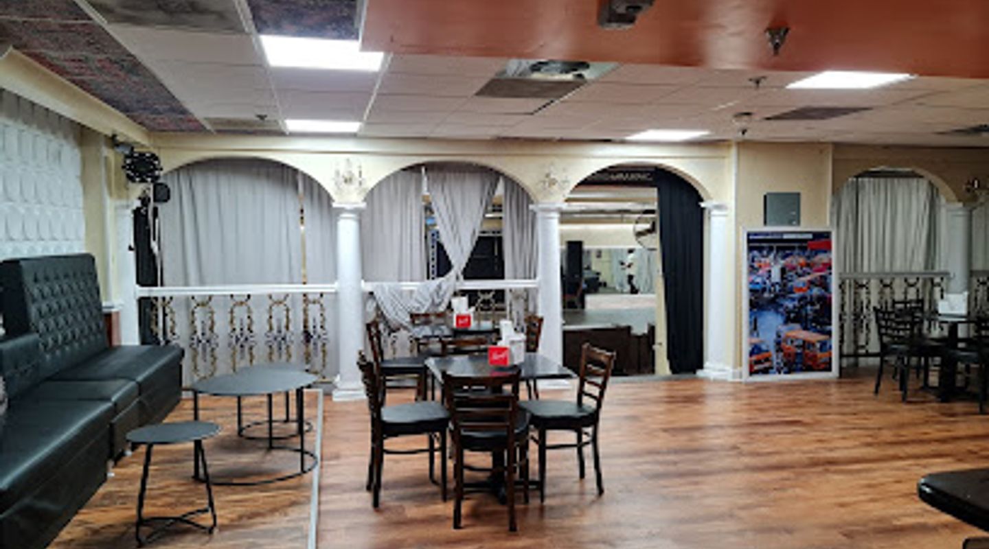 Tarmac Lounge And Restaurant
