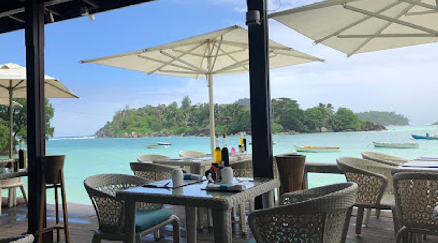 Del Place Restaurant