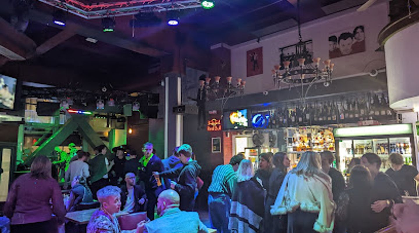 The Live Lounge Cardiff
