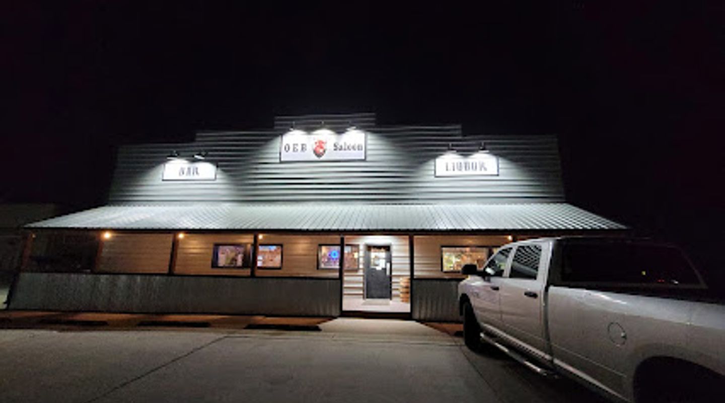 OEB Saloon / Wyoming downs