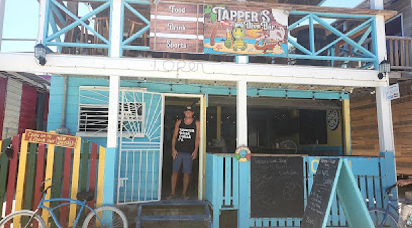 Tapper's Dive Bar
