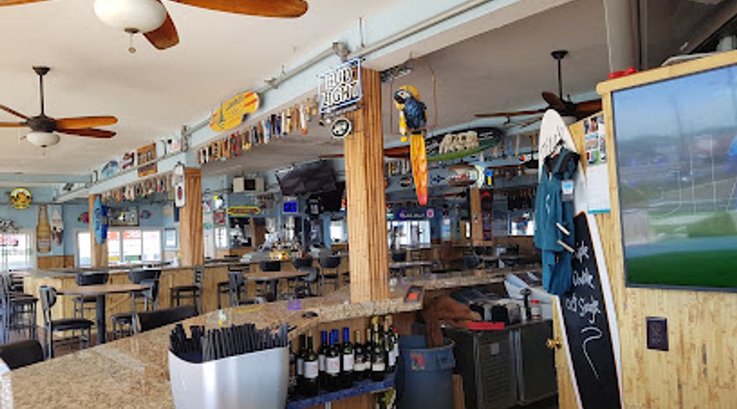 Beachcomber Bar & Grill
