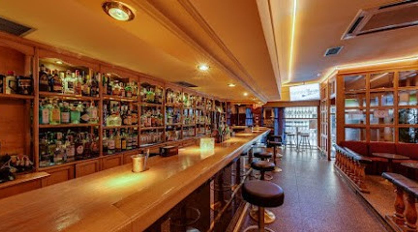 Brindis Music-bar
