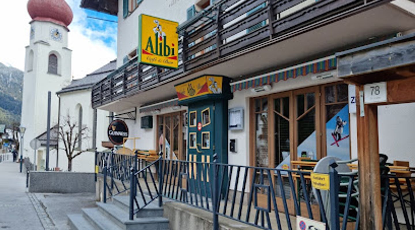 Alibi Bar