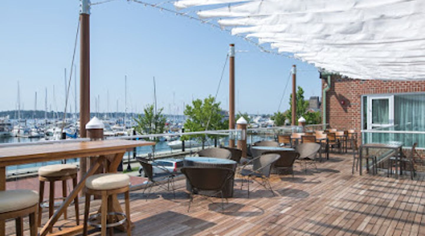 Skiff Bar