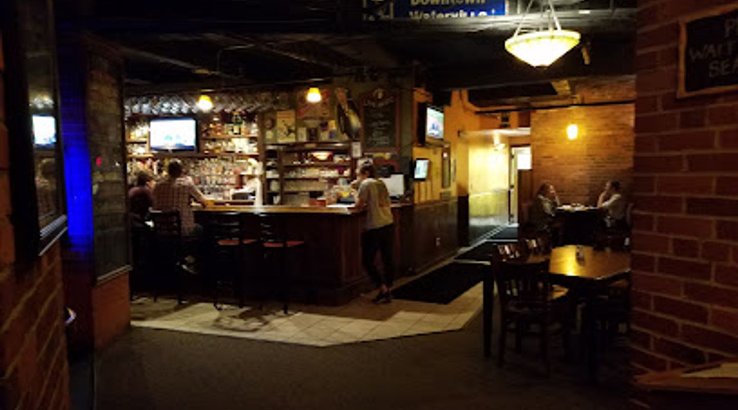 Mainely Brews Restaurant & Brewhouse