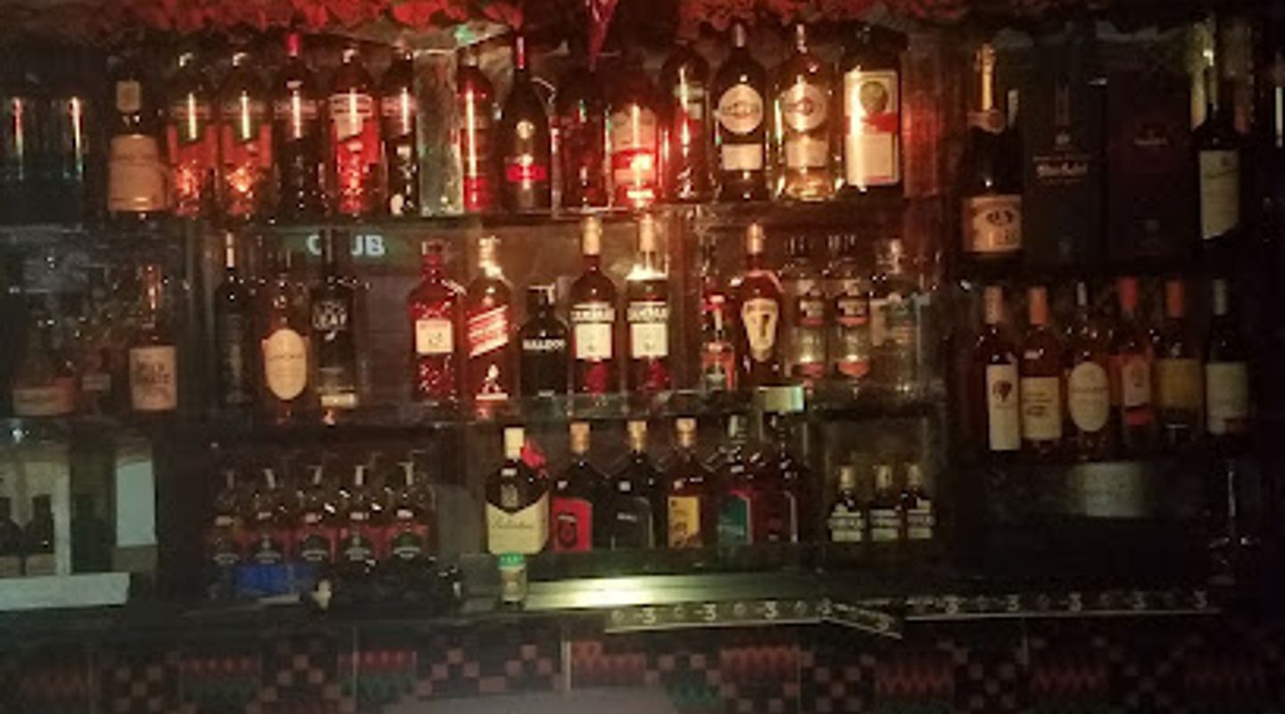Smoochies pub