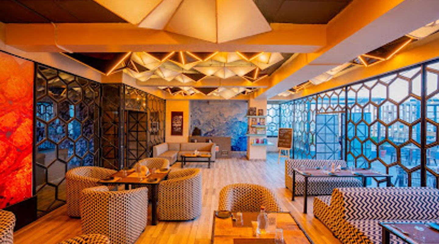 Pentagon Bar & Kitchen