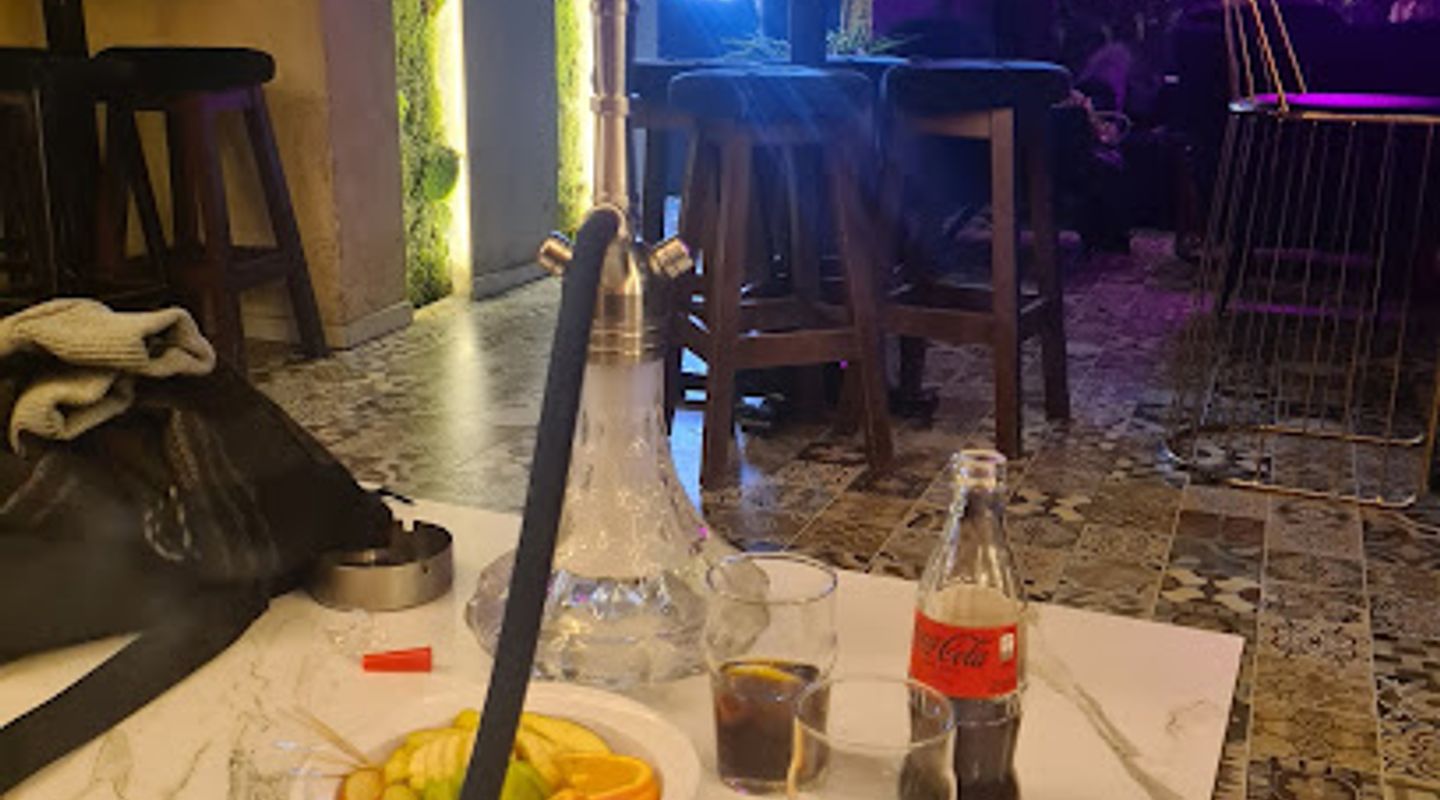 Shade Lounge Bar
