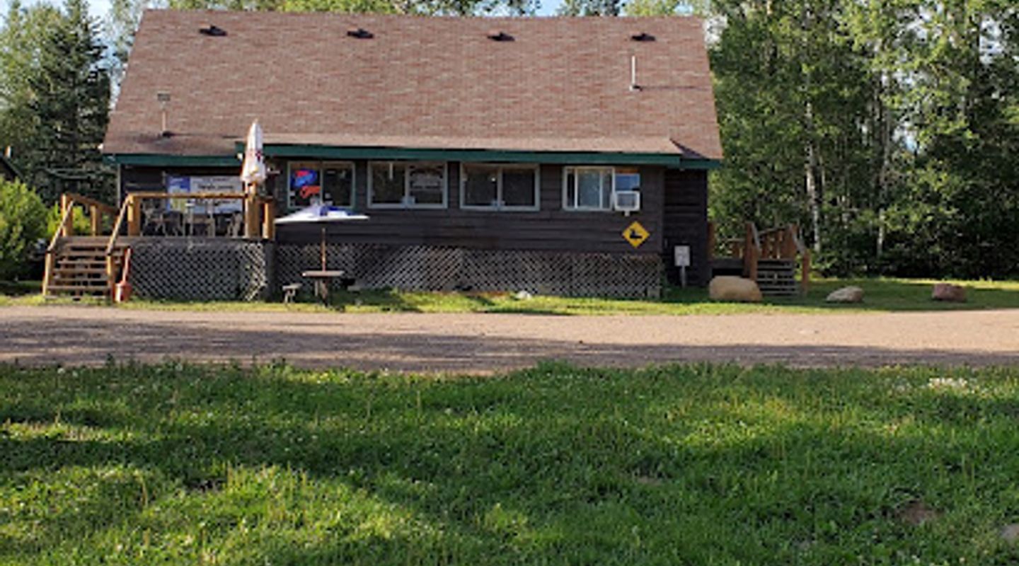 Wildhurst Lodge & Campground