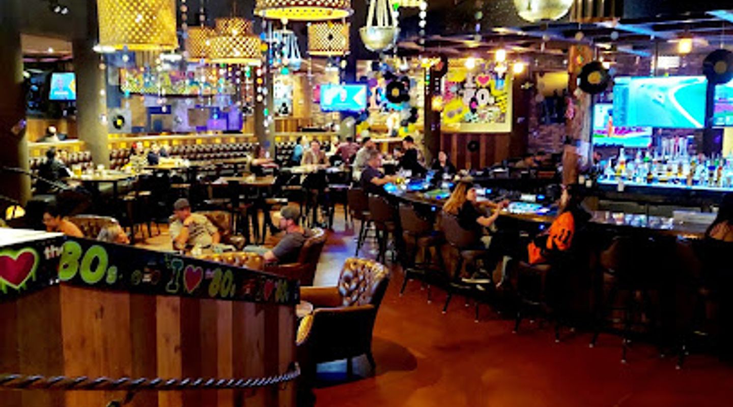 Distill - A Local Bar