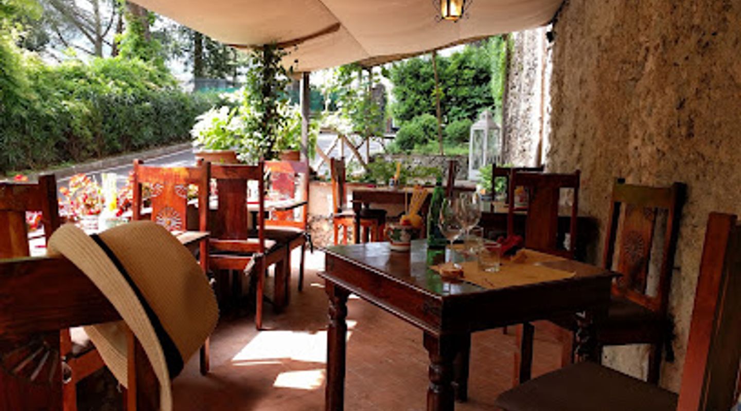 Enotavola Wine Bar