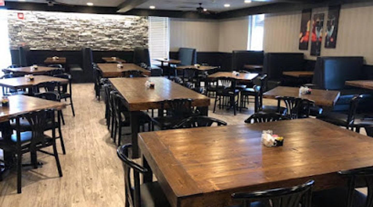 JJ Winns Restaurant & Lounge