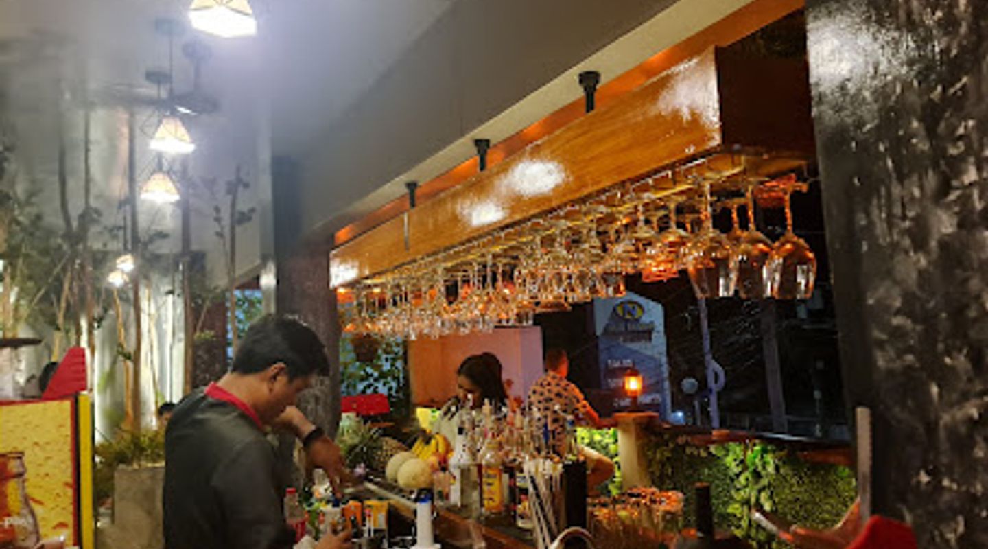J1 Bar and Resto
