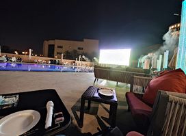 10:10 Lounge