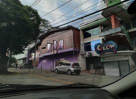 Lips Club Bar