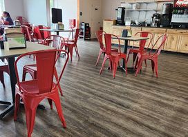 Amato's Burgers & Scoops