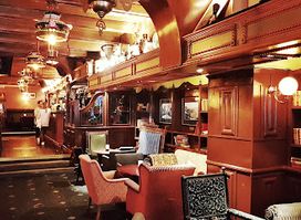 Sir Winston's Public House